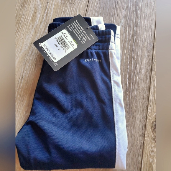 NIKE toddler boy's Dri-fit navy & white jogging pant in Size 2T - Picture 2 of 5